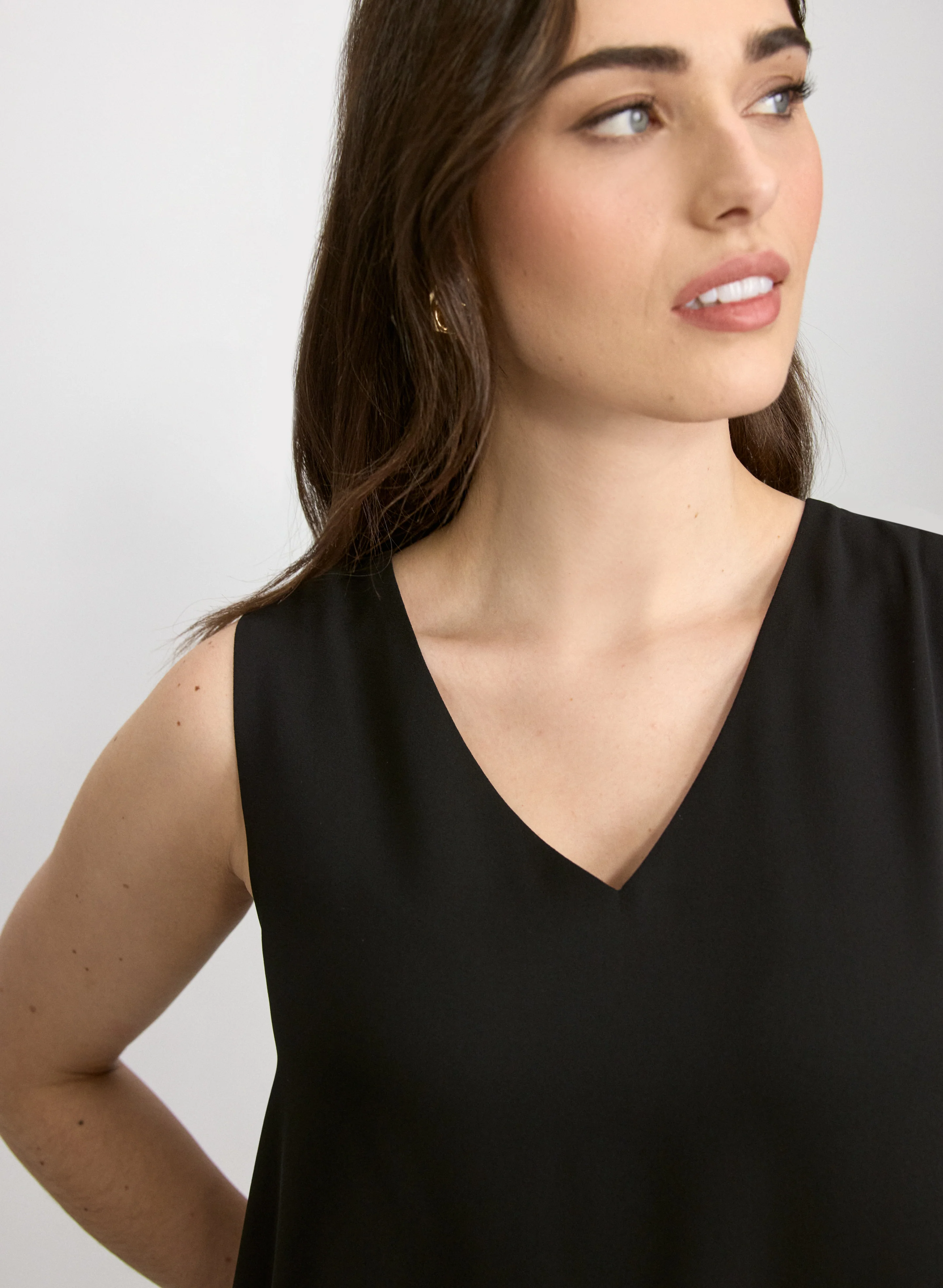 Sleeveless V-Neck Blouse - Image 2