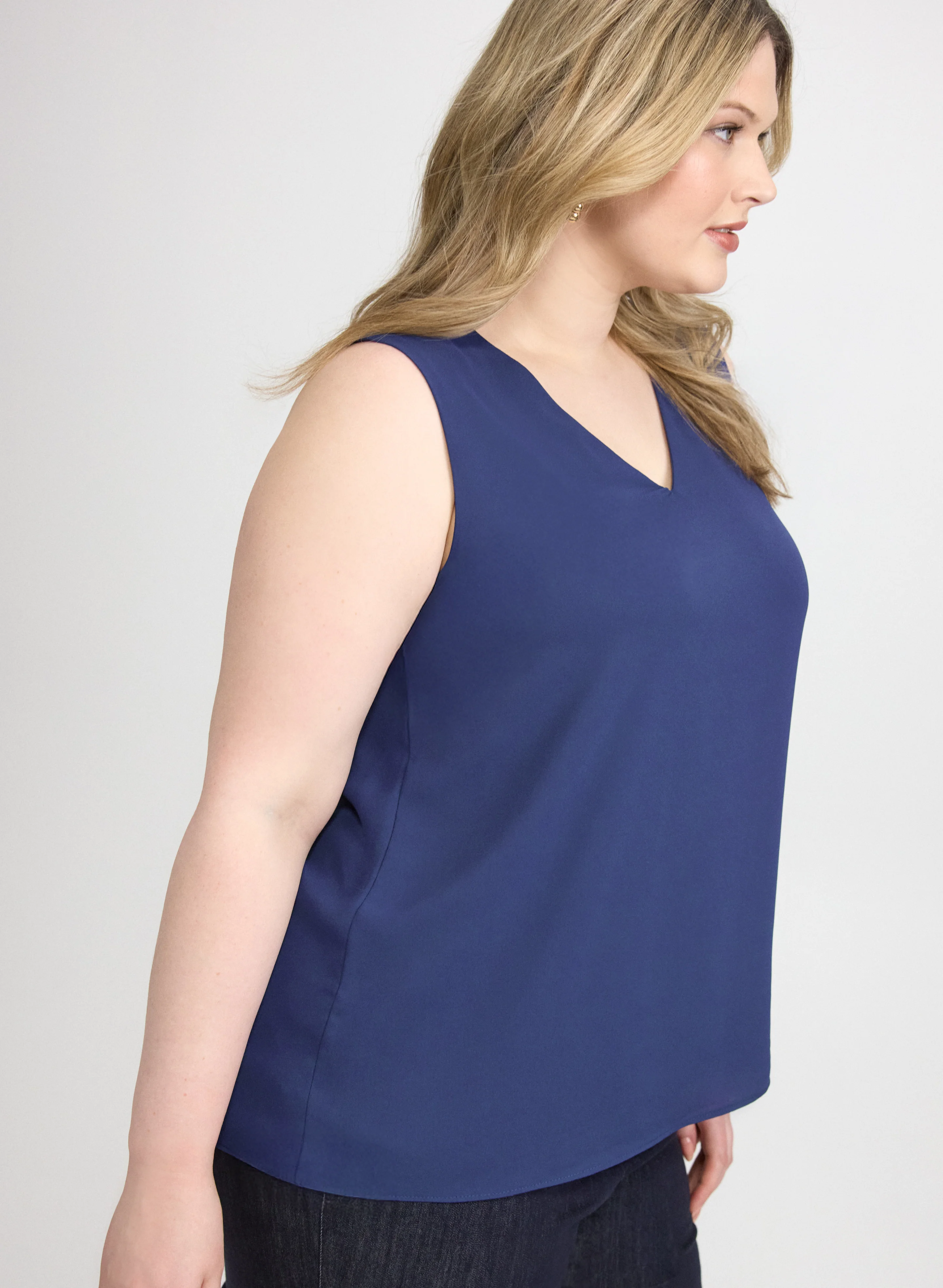 Sleeveless V-Neck Blouse - Image 12