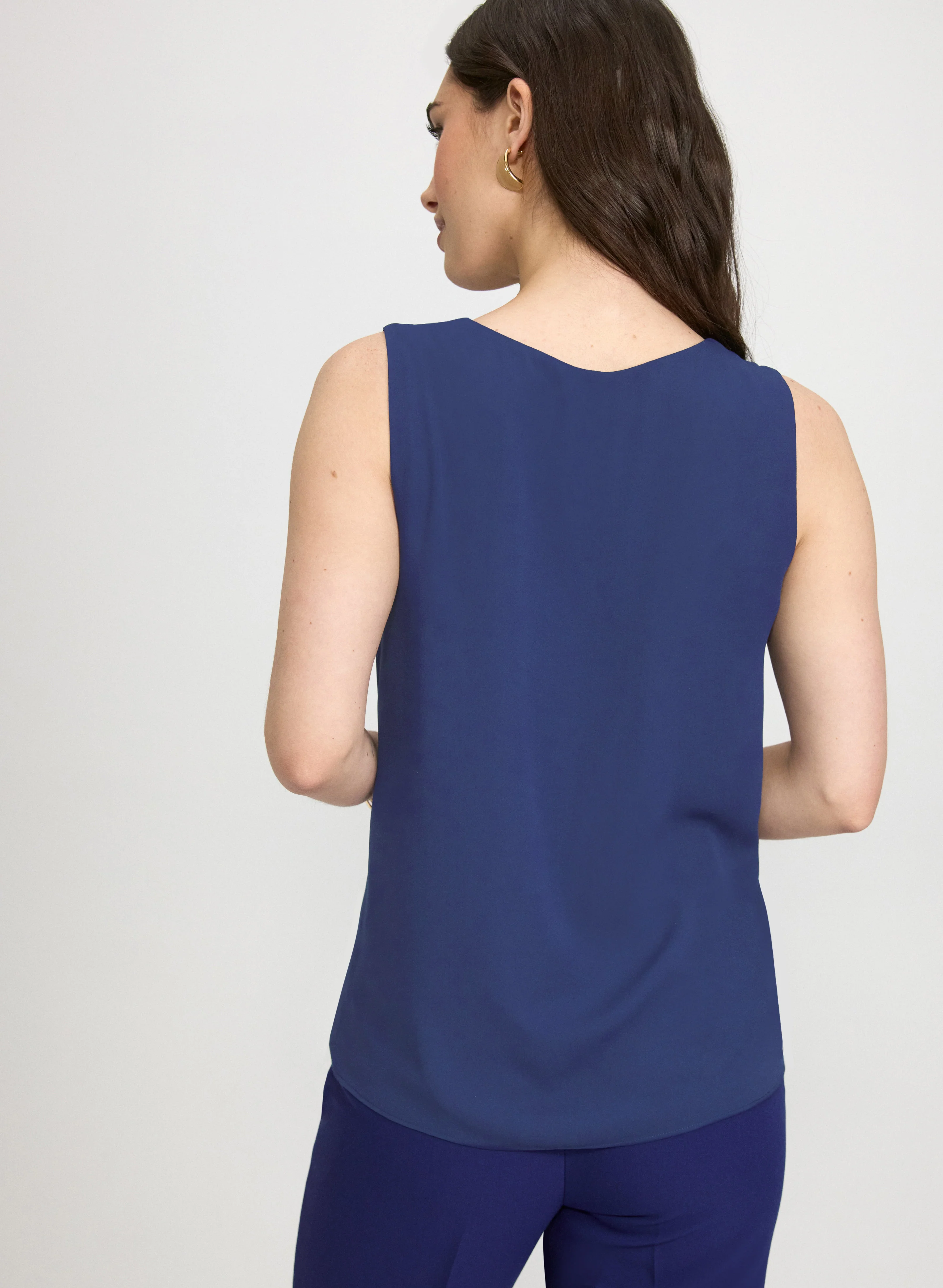 Sleeveless V-Neck Blouse - Image 5