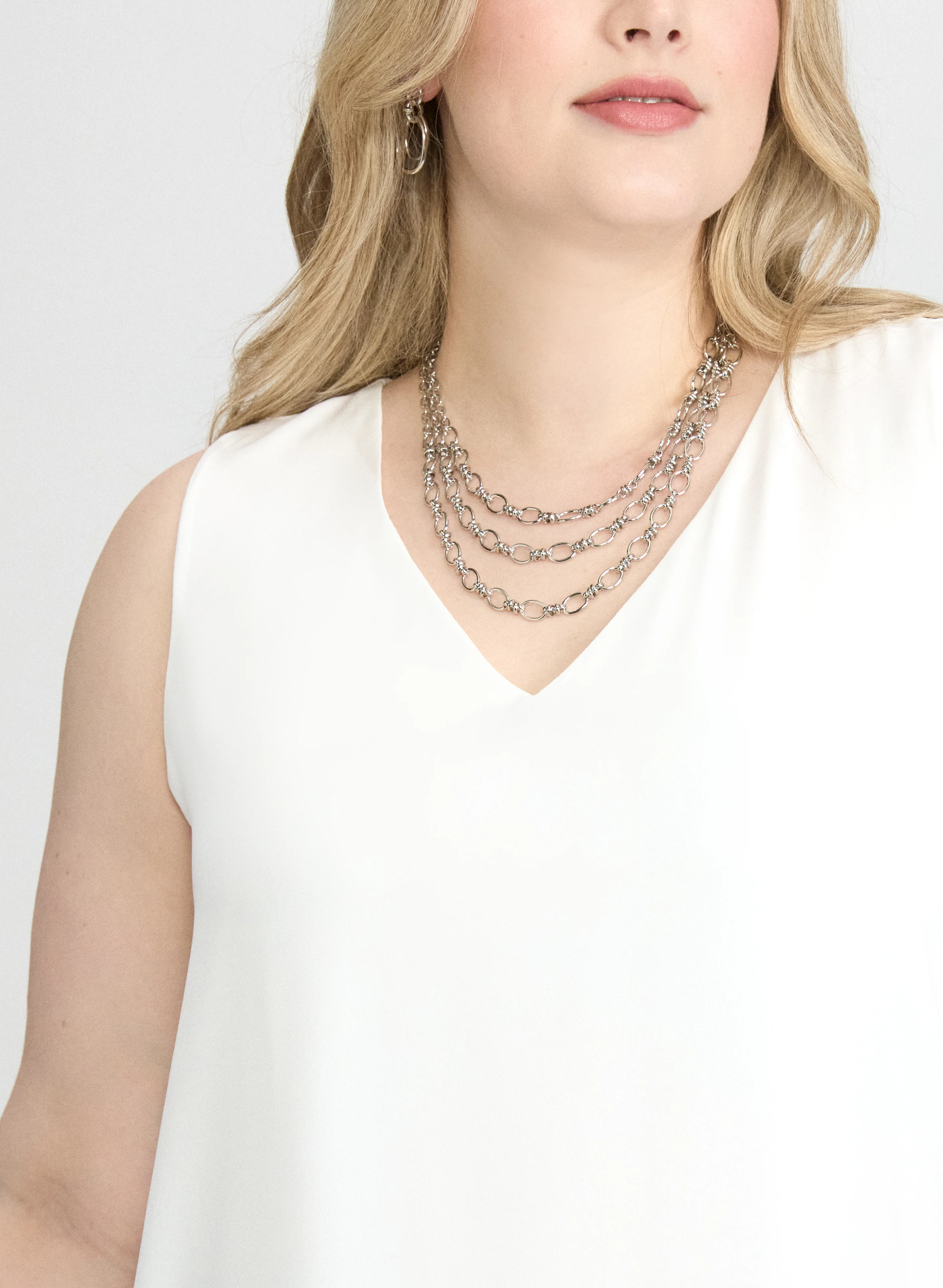Sleeveless V-Neck Blouse - Image 11