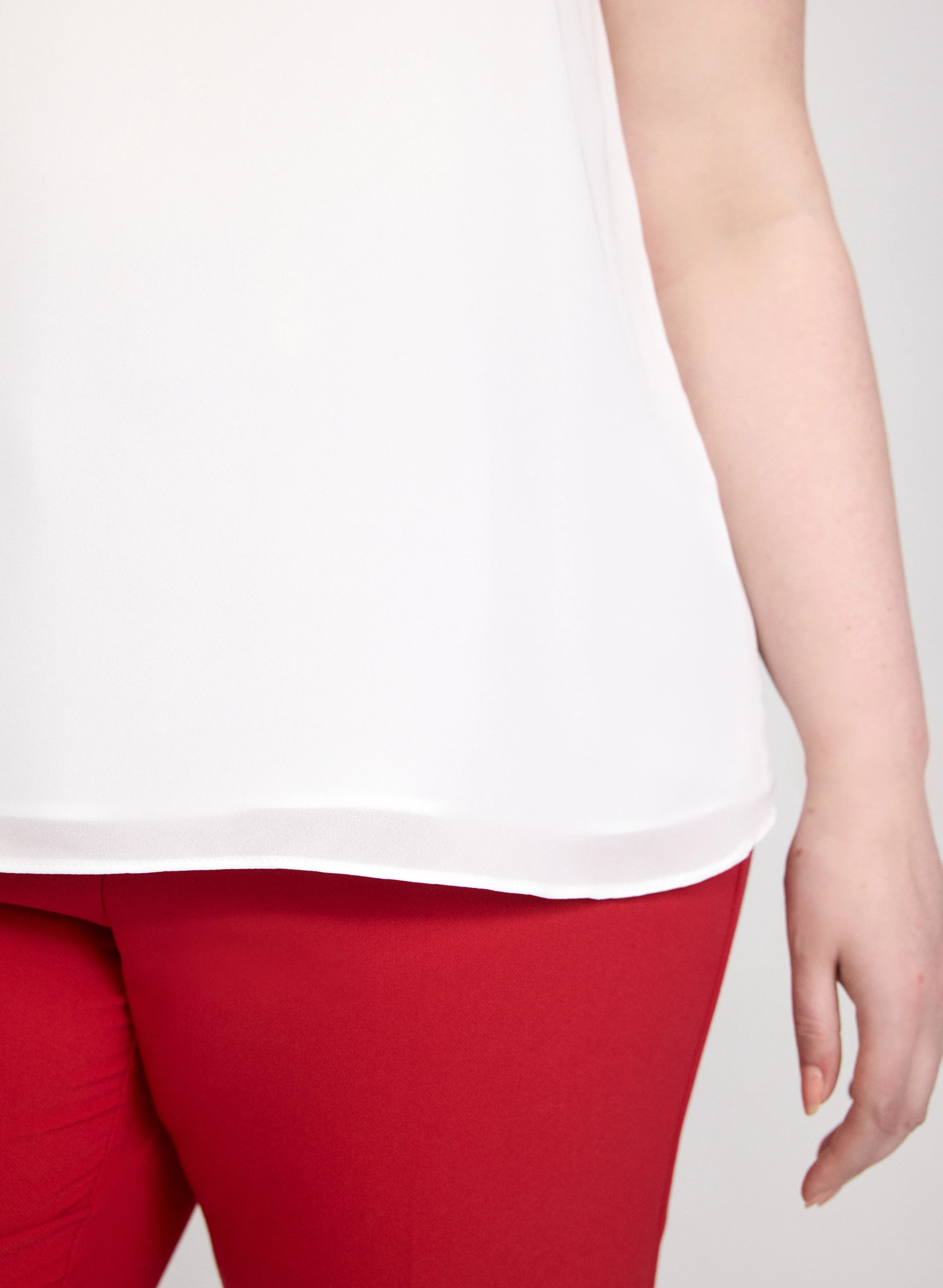 Sleeveless V-Neck Blouse - Image 8