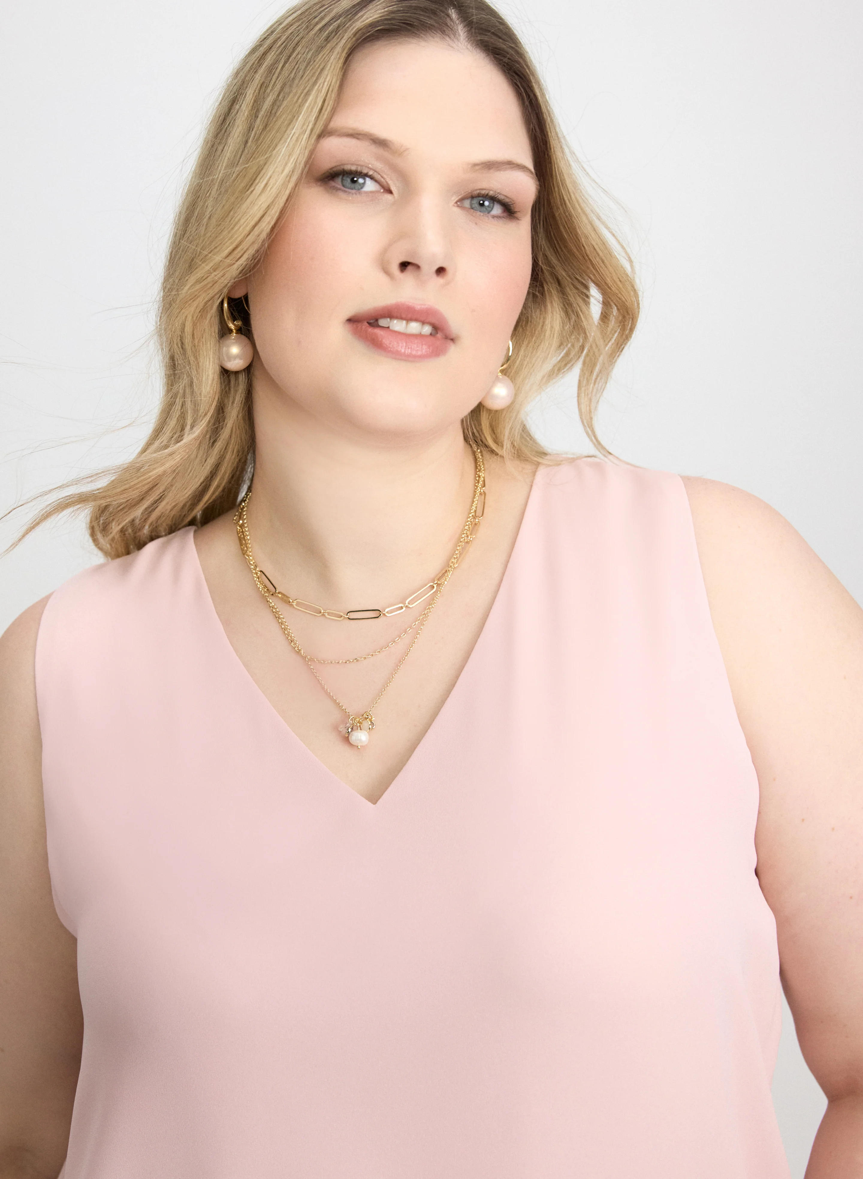 Sleeveless V-Neck Blouse - Image 9