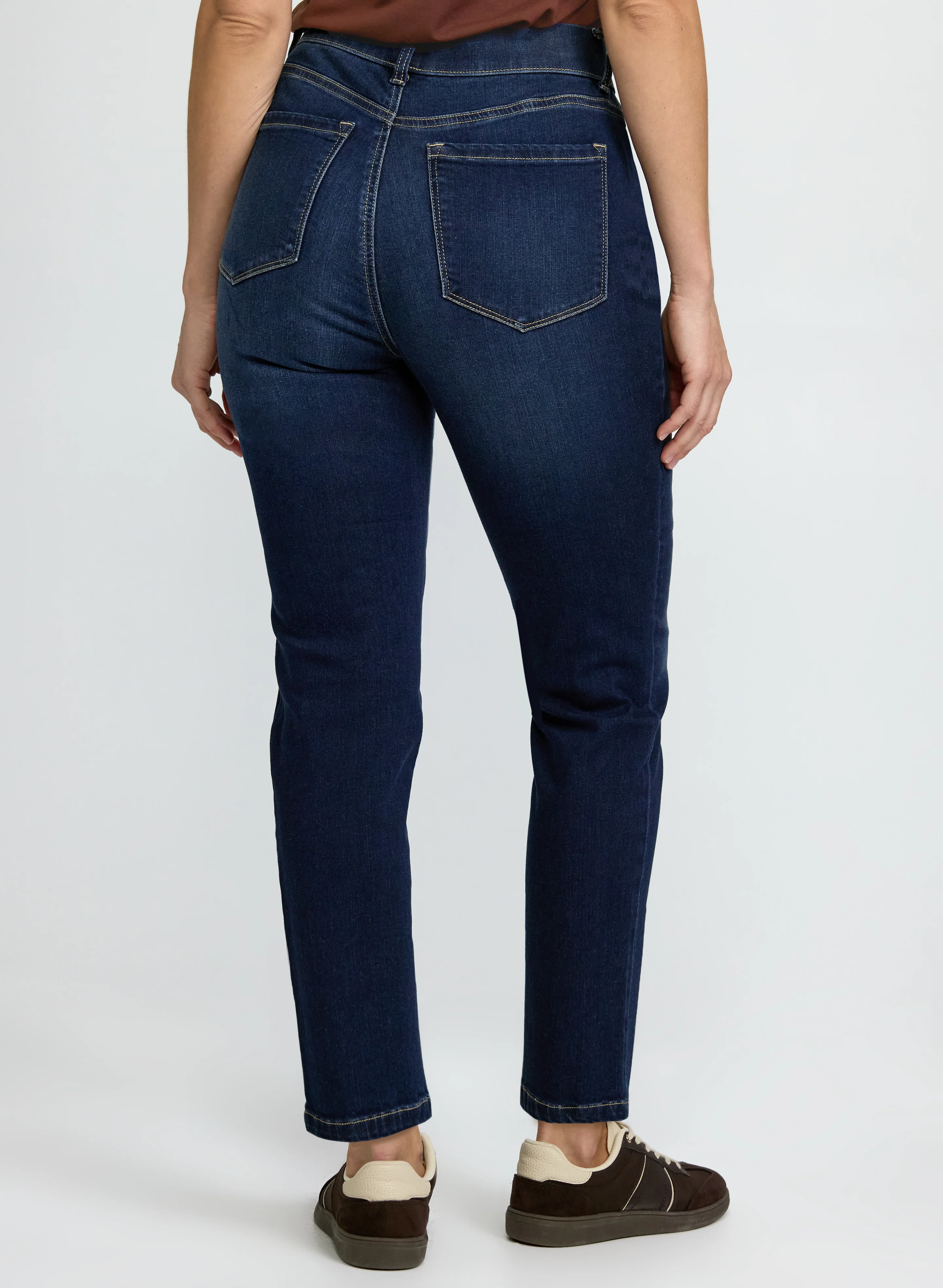Slim-Leg Pull-On Jeans - Image 10