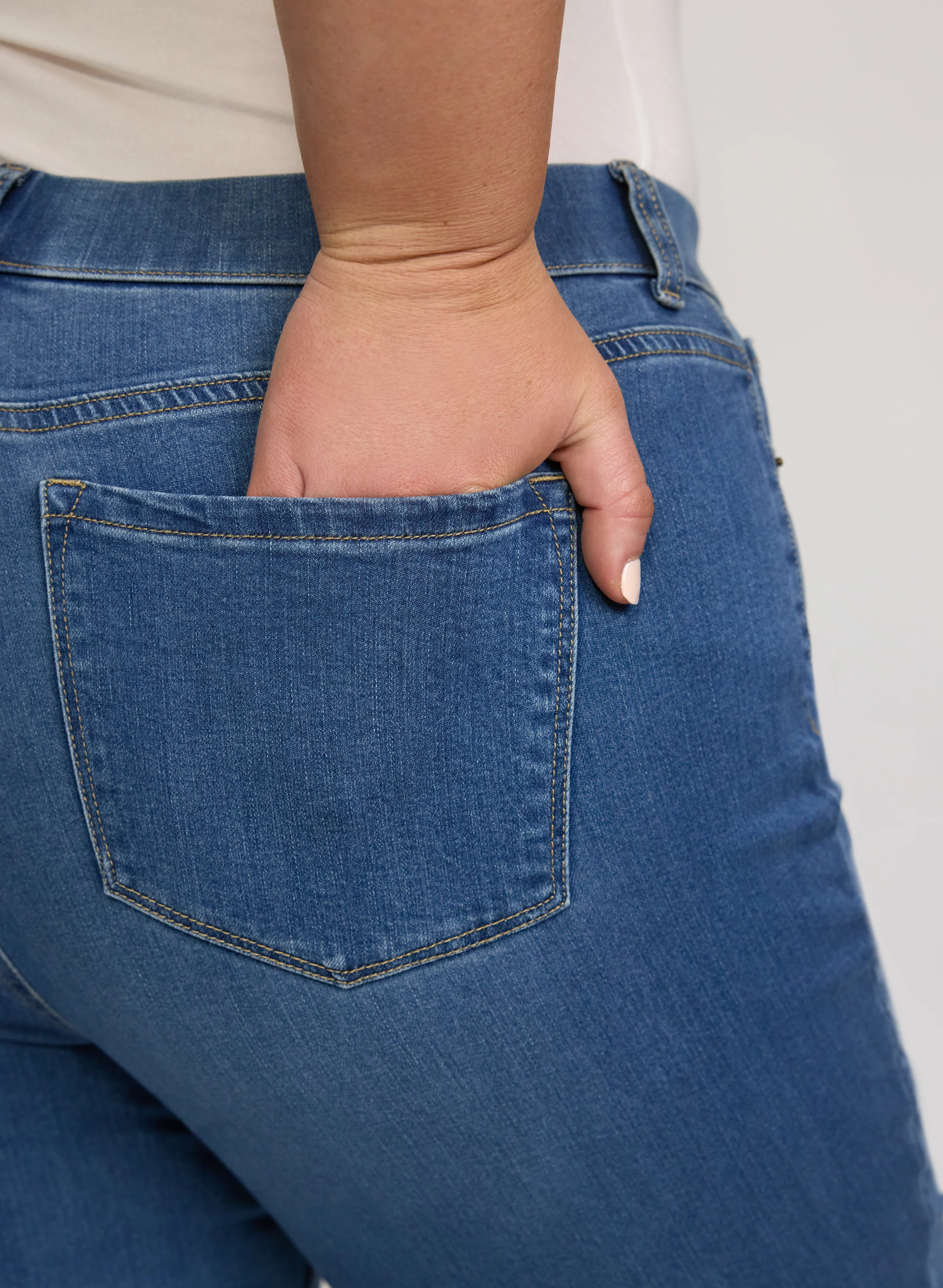 Slim-Leg Pull-On Jeans - Image 12