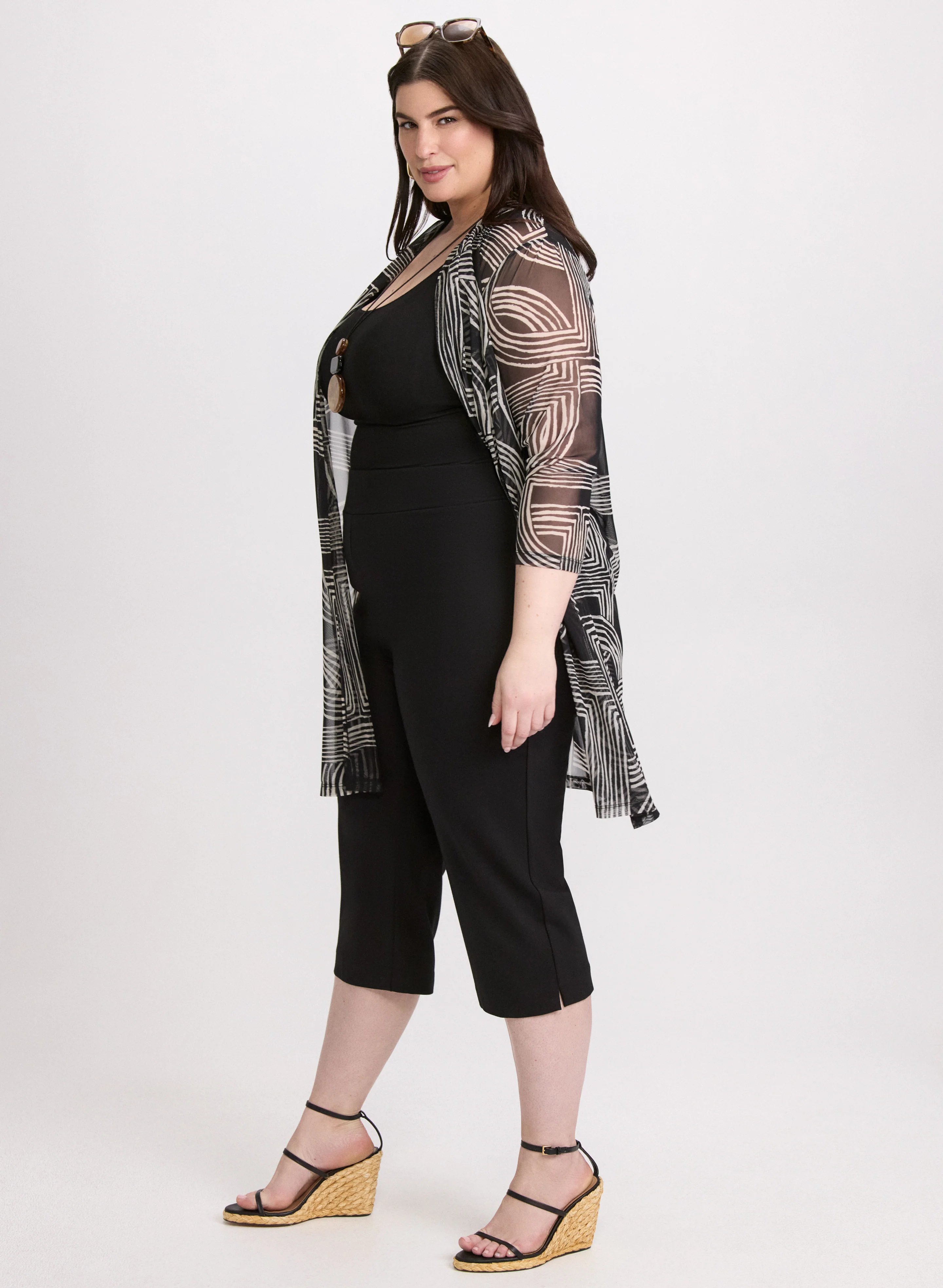Slit Detail Straight Leg Capris - Image 5