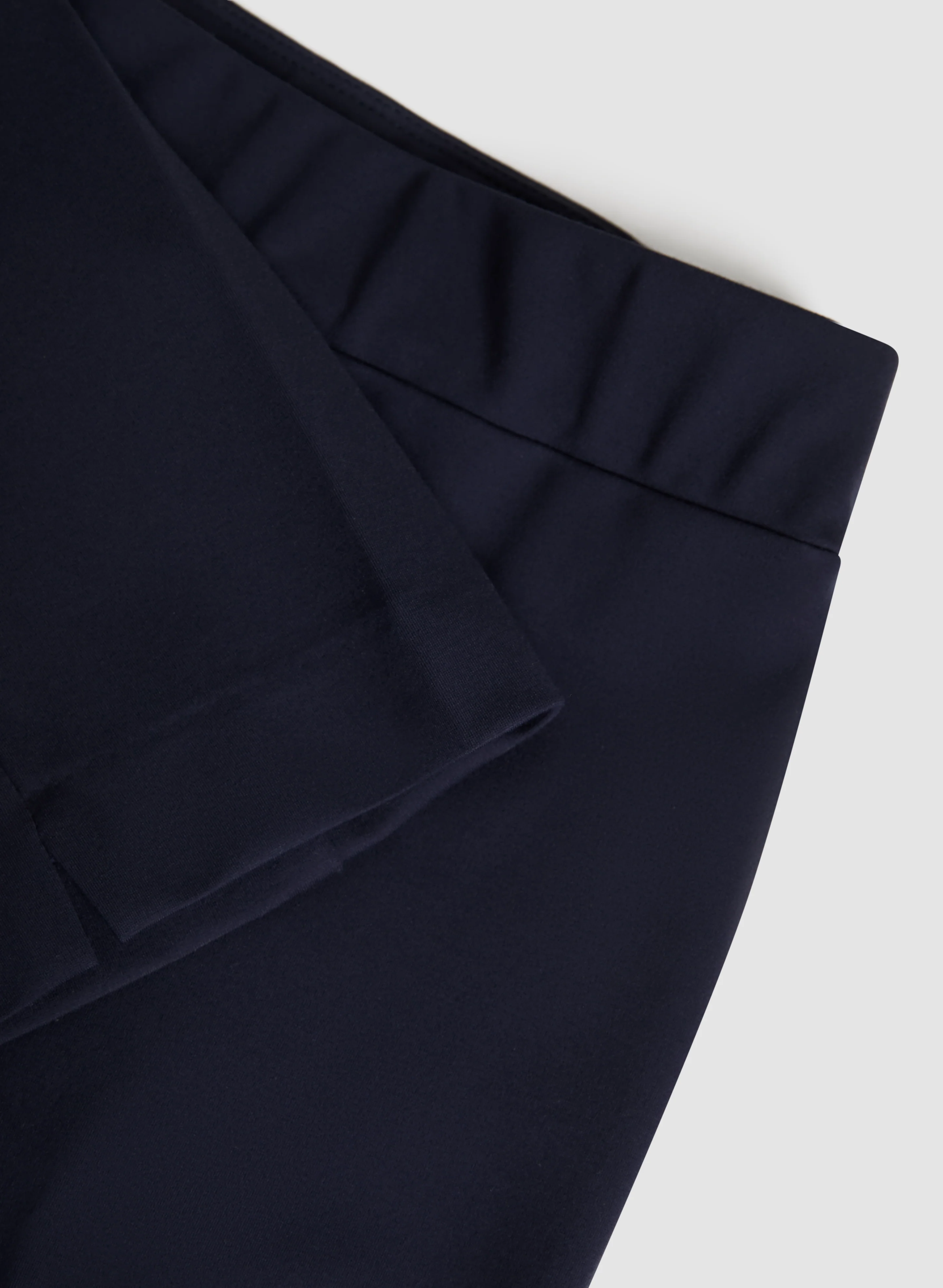 Slit Detail Straight-Leg Capris - Image 7