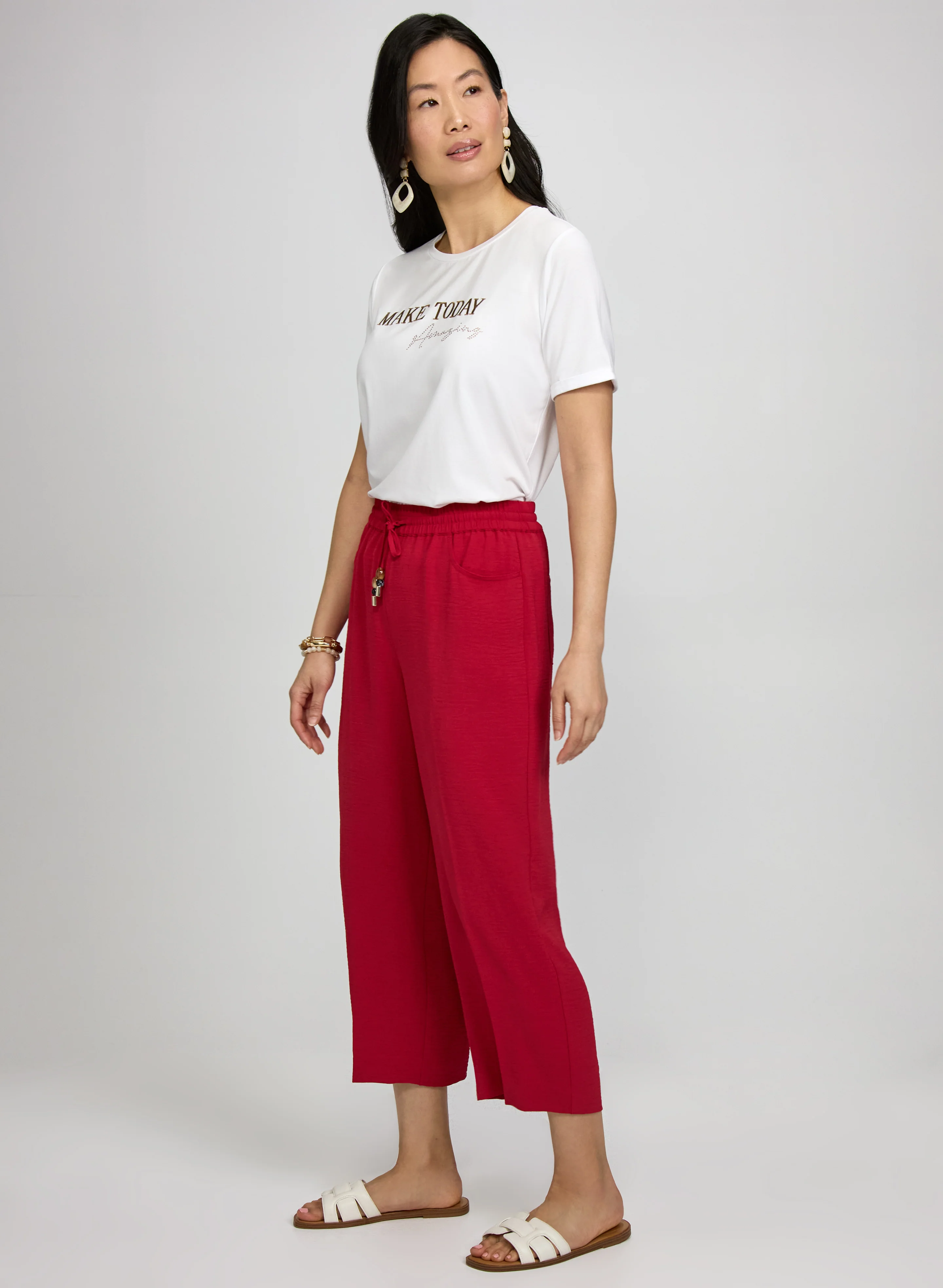 Straight-Leg Crinkle Capris - Image 4
