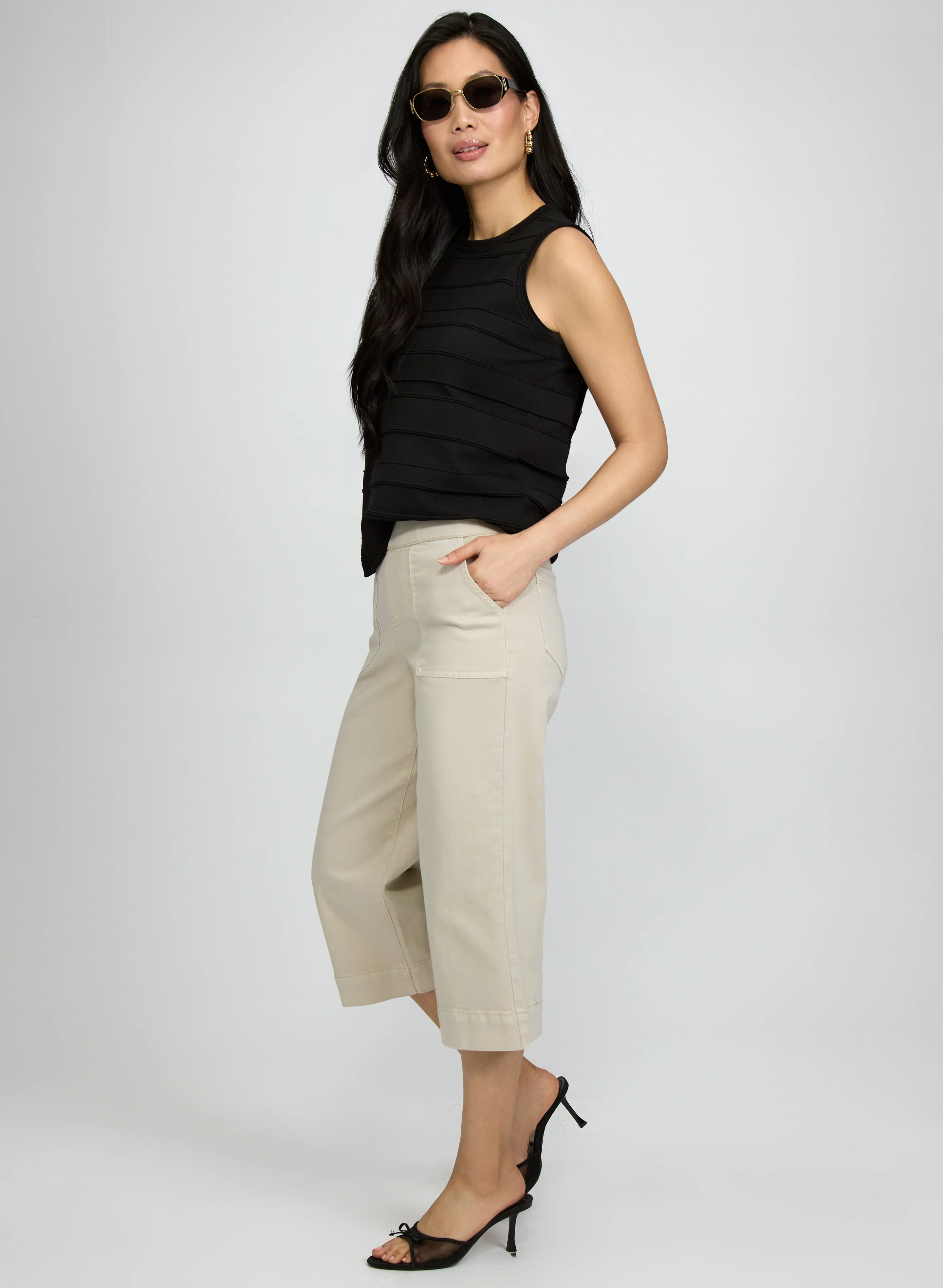 Straight-Leg Denim Capris - Image 4