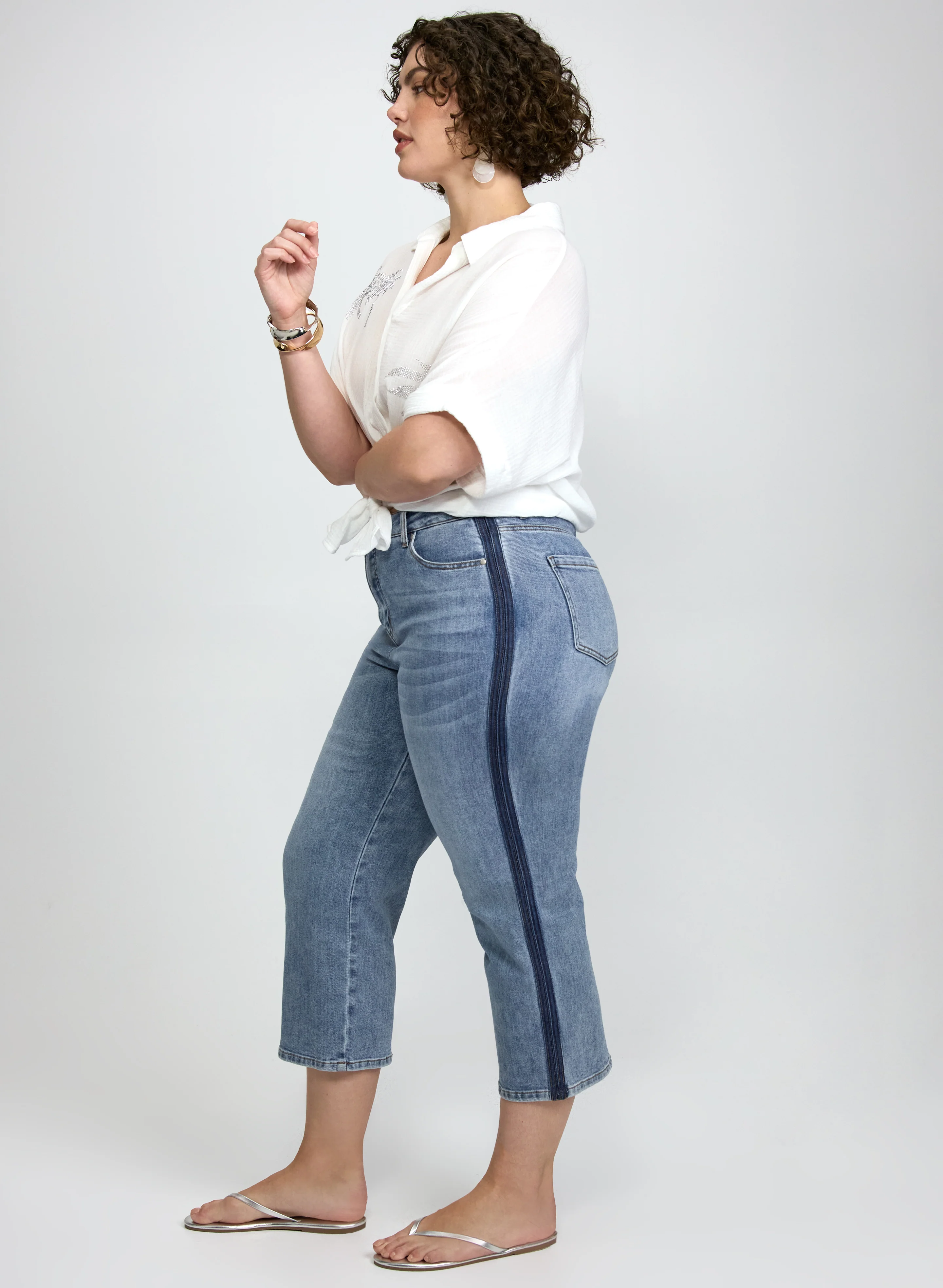 Straight-Leg Denim Capris - Image 3