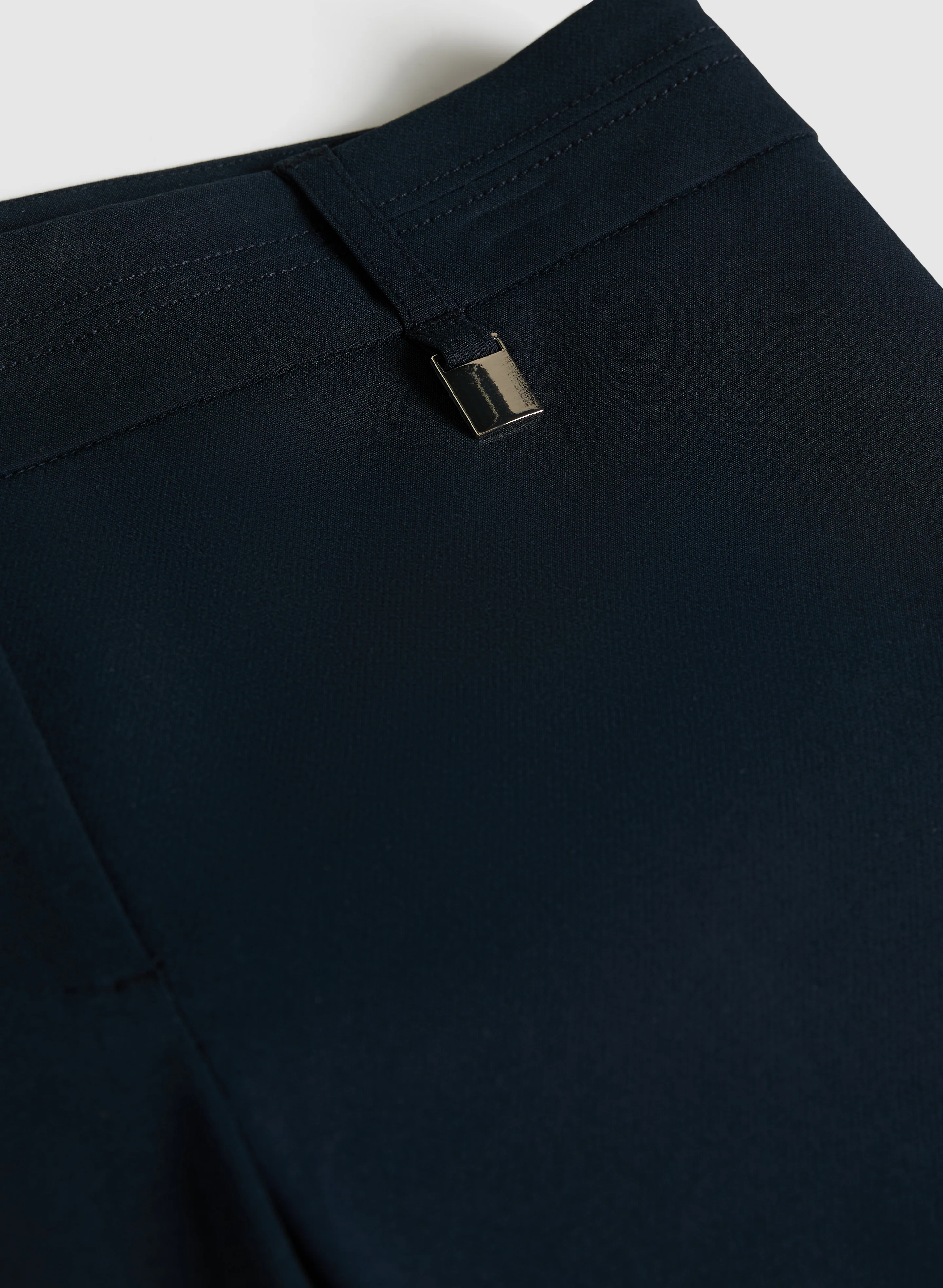 Tab Detail Slim-Leg Capris - Image 7