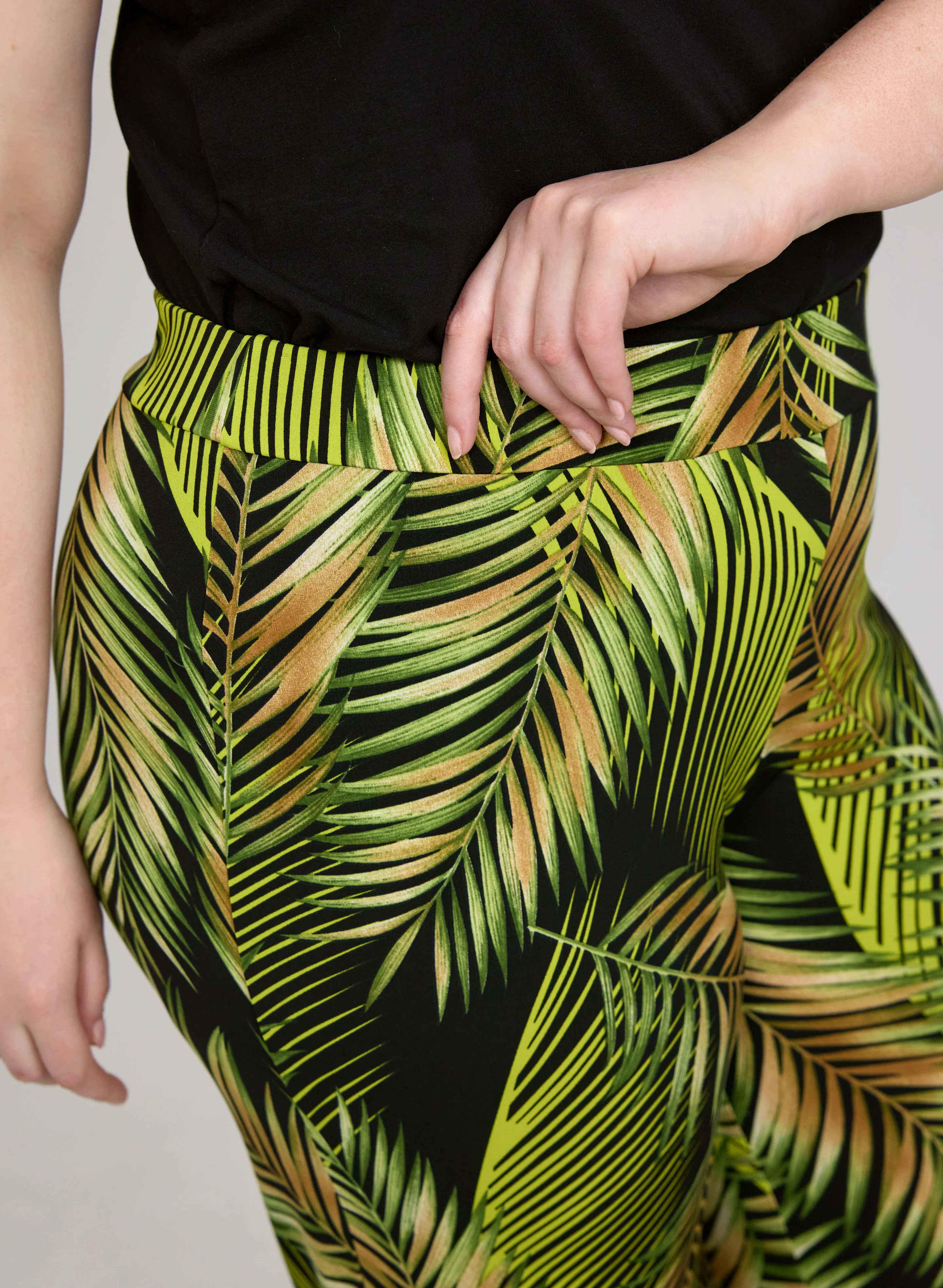Tropical Palm Print Pants - Image 5
