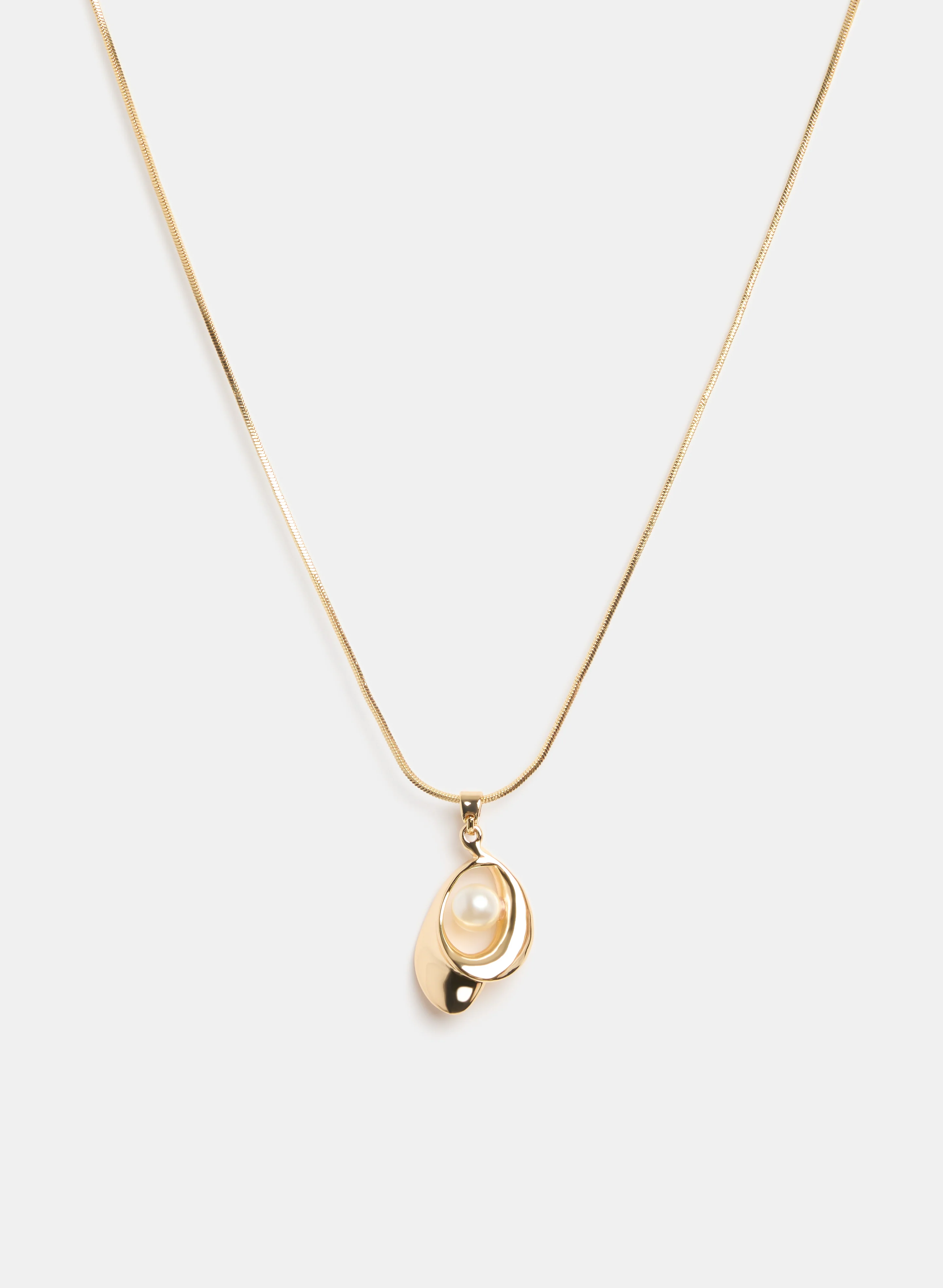 Twist Teardrop Pendant Necklace