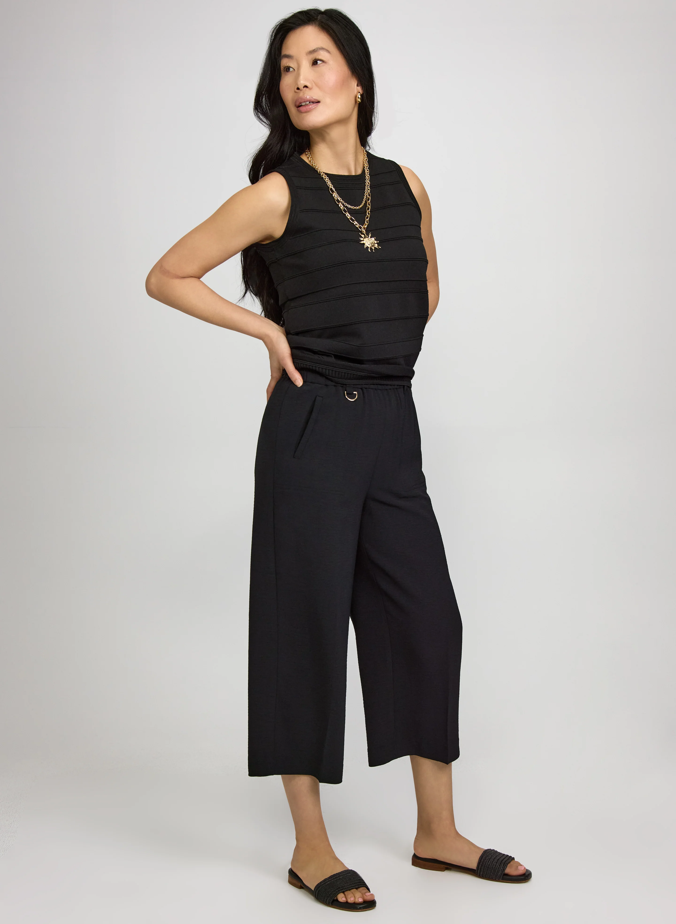 Wide-Leg Capris - Image 5