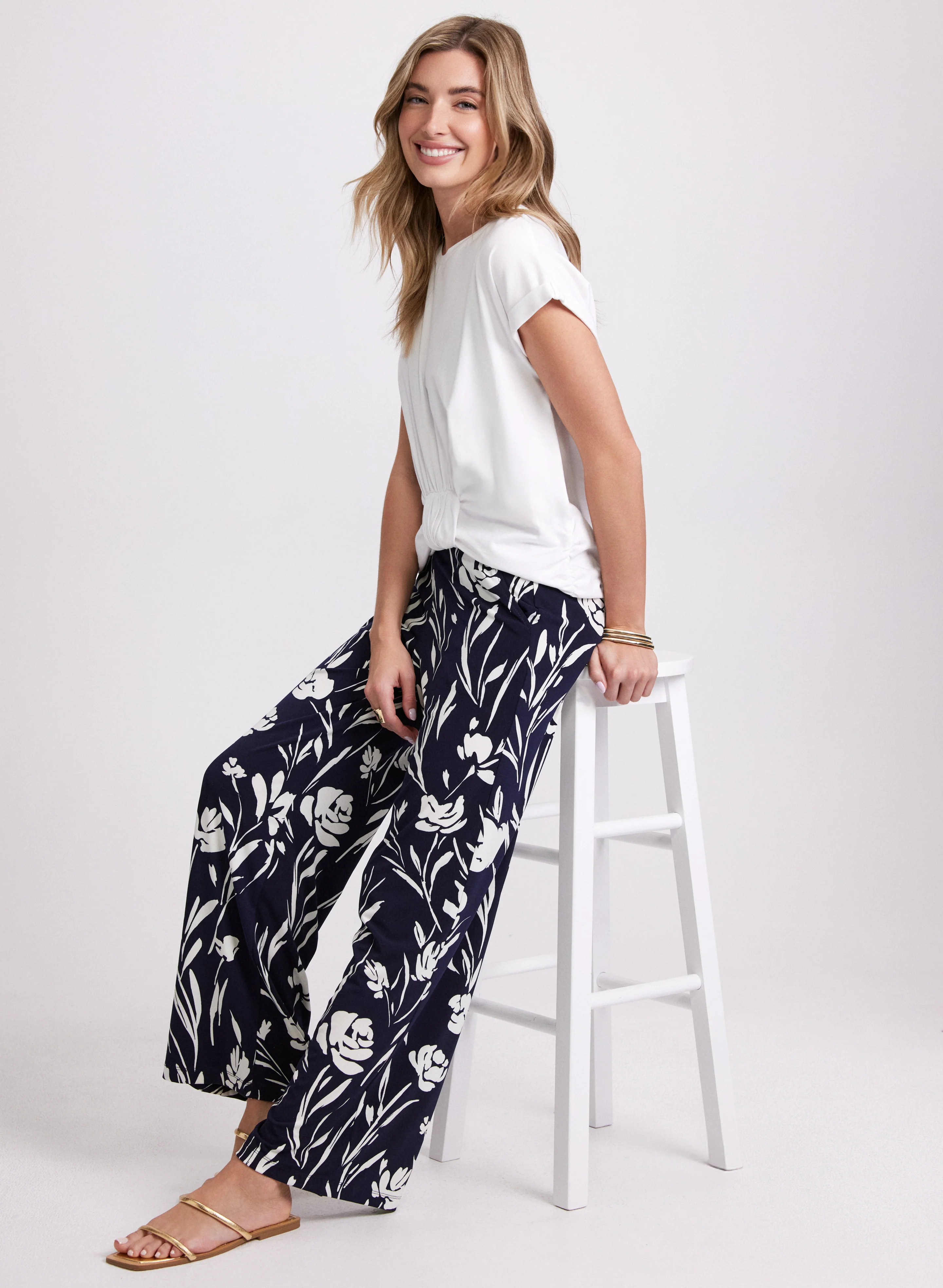Wide-Leg Floral Print Pants - Image 3