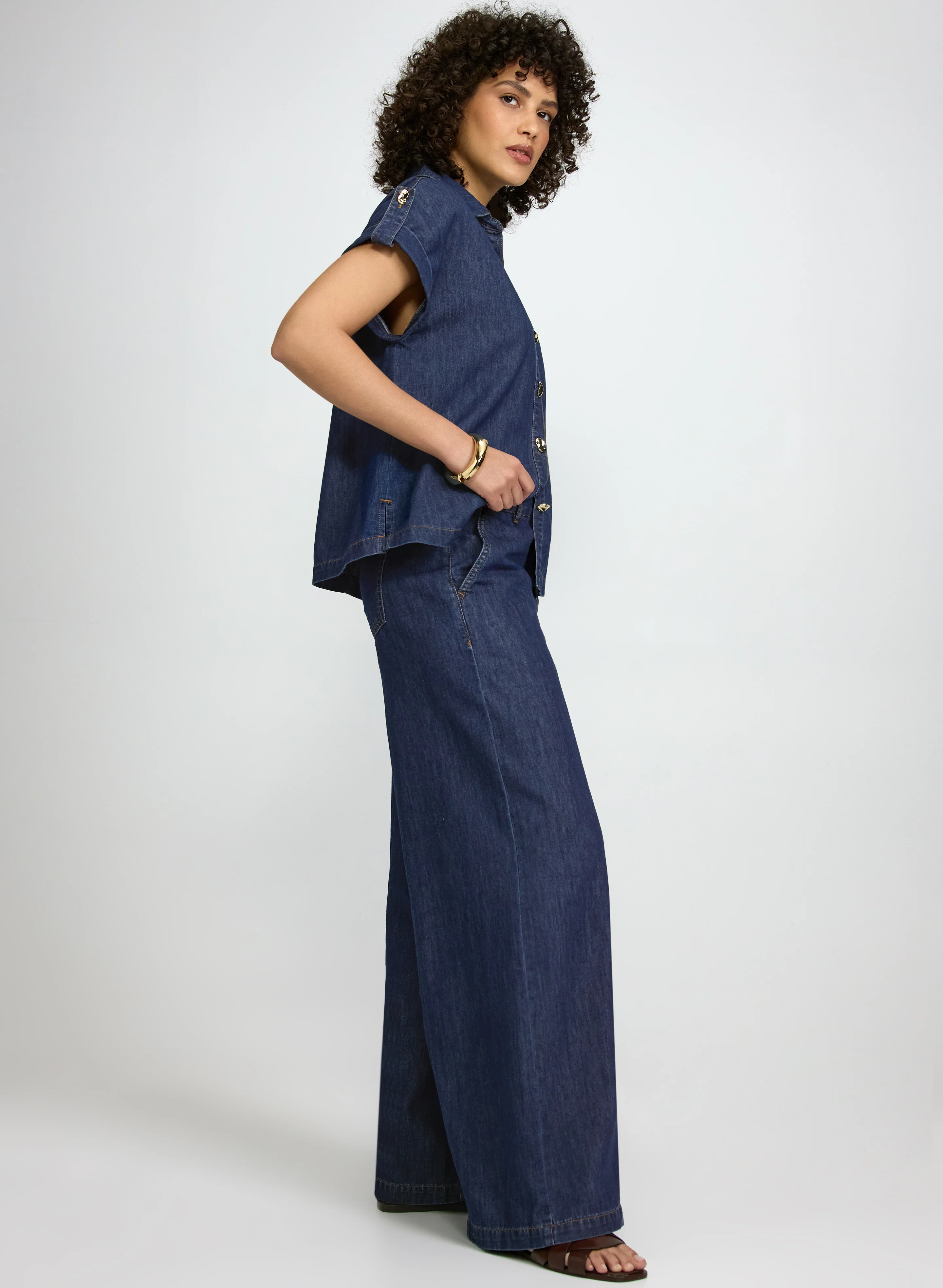 Wide-Leg Jeans - Image 2