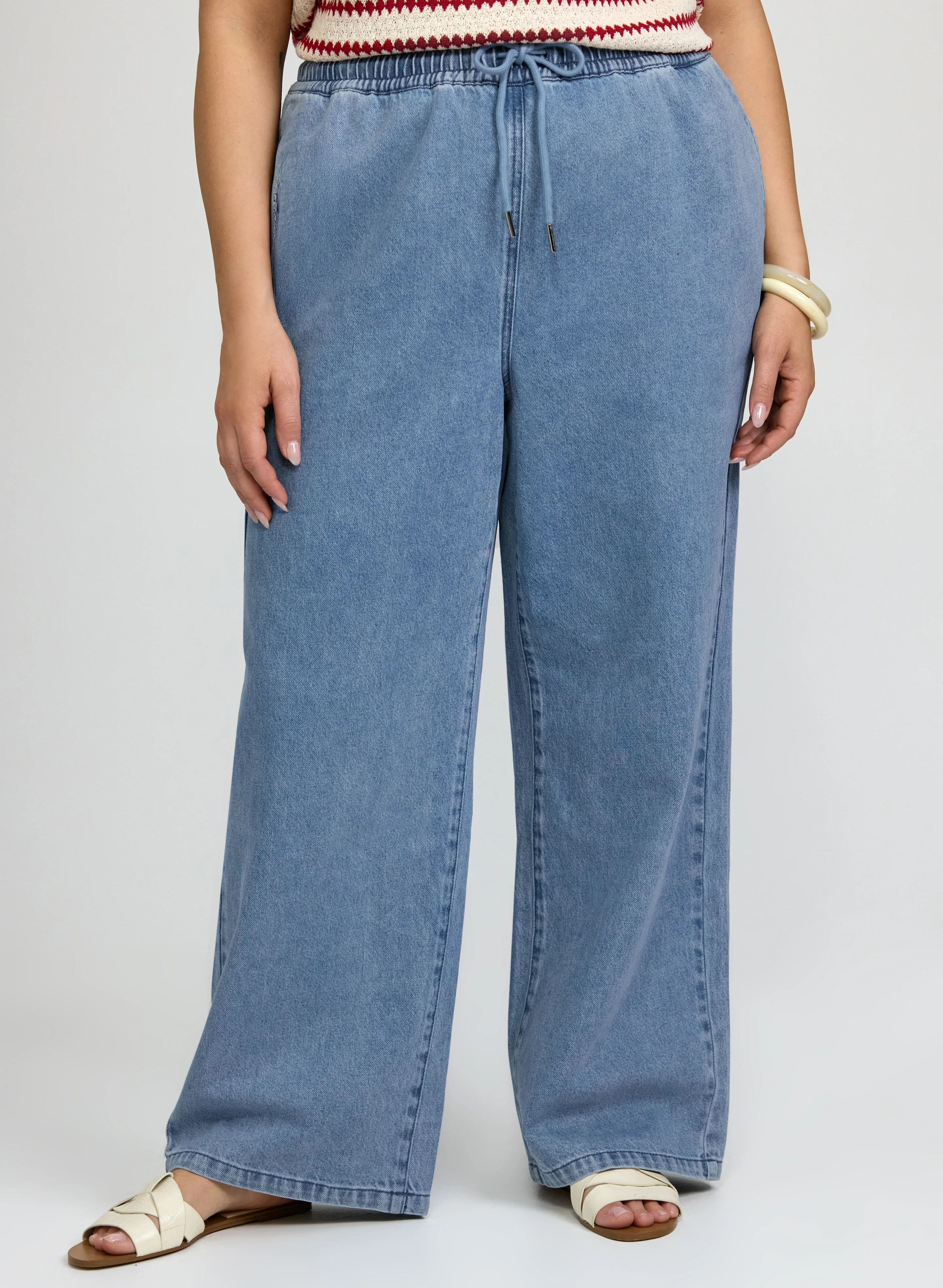 Wide-Leg Jeans