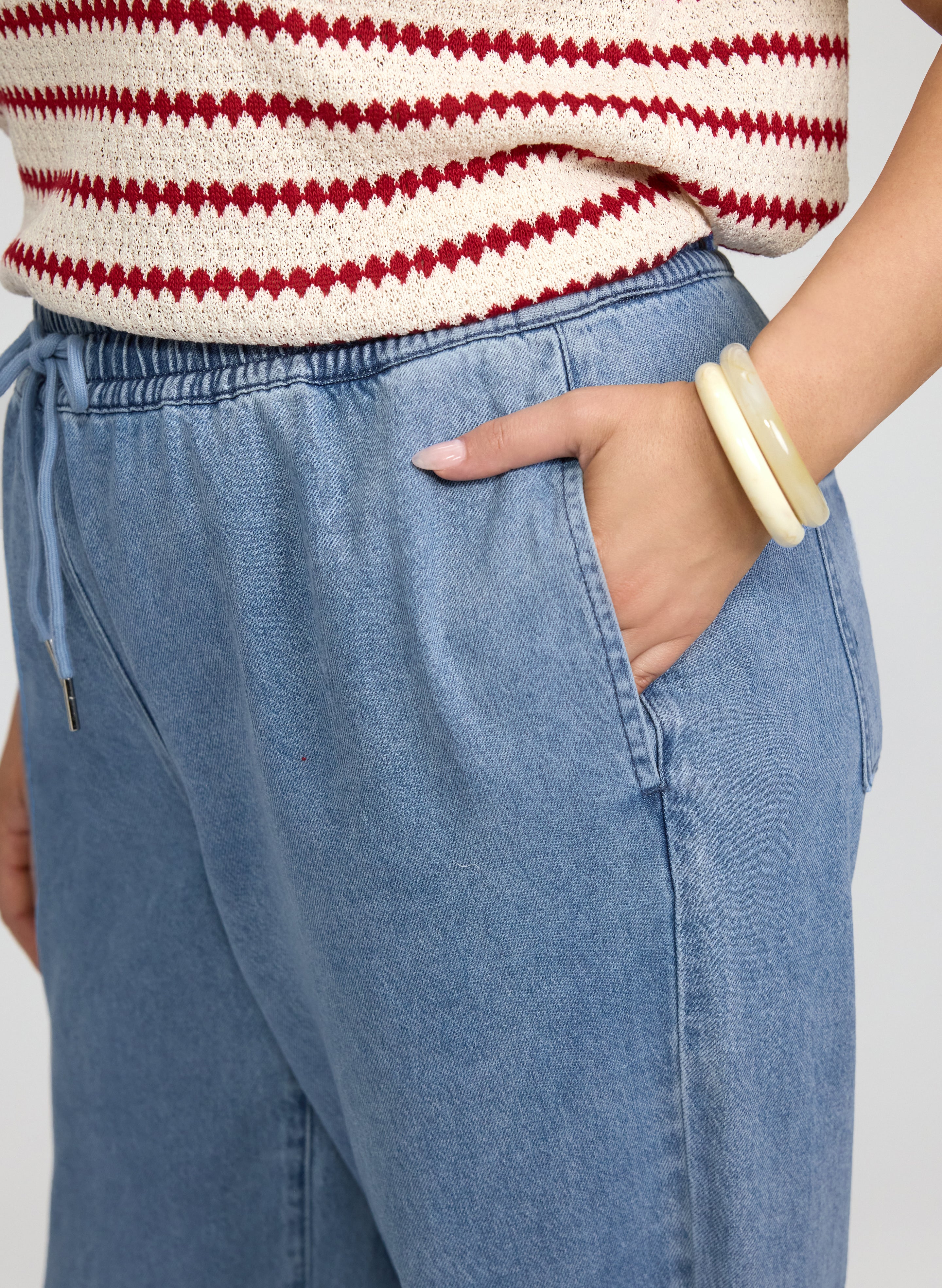 Wide-Leg Jeans - Image 5