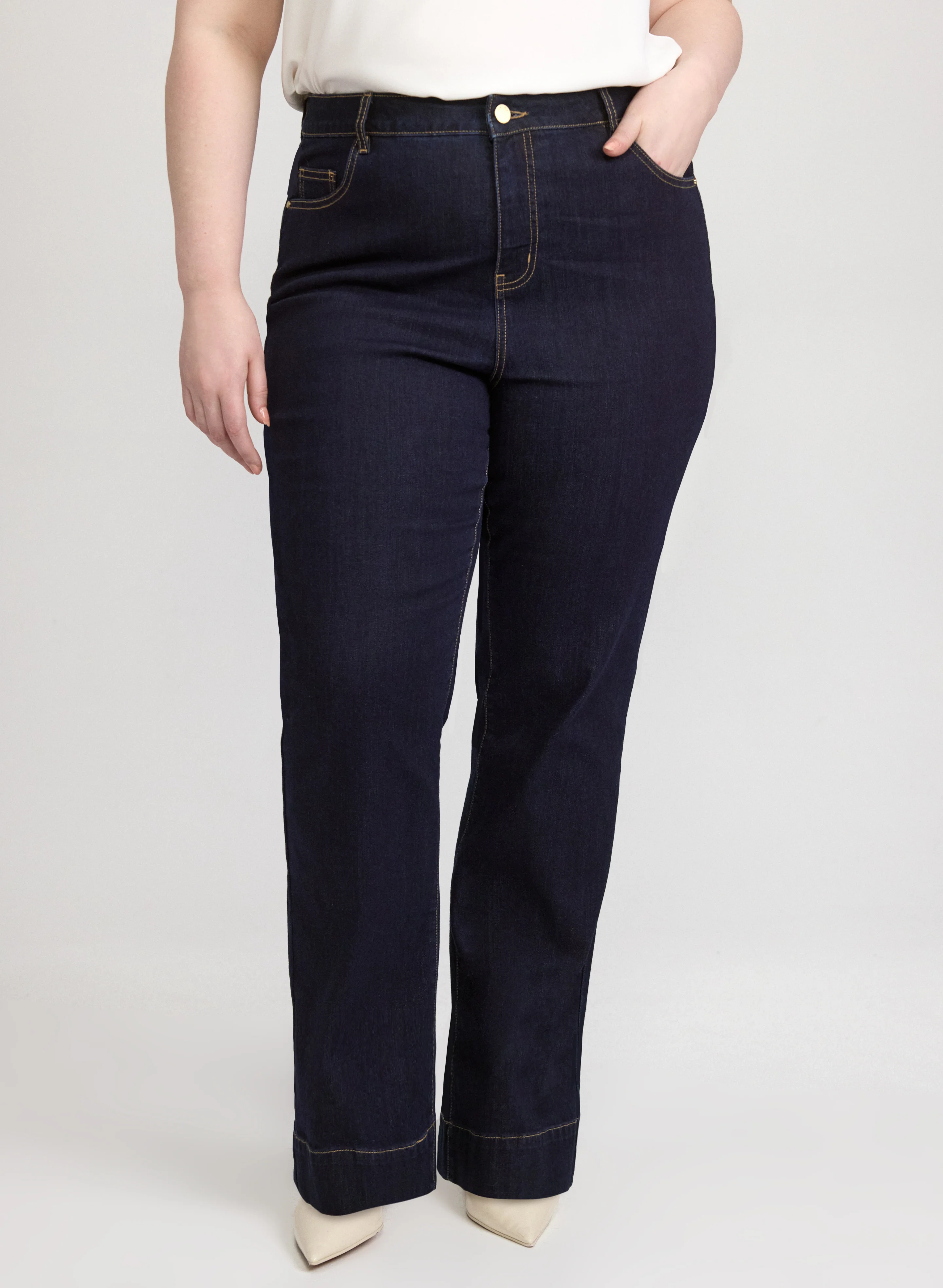 Wide-Leg Jeans